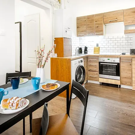 Simor 59 Spacious Location Apartman *