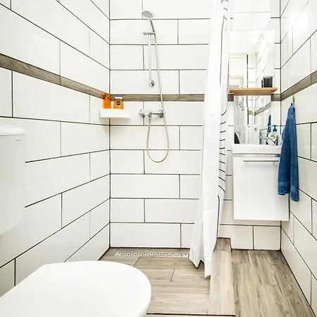 Simor 59 Spacious Location * Estergon