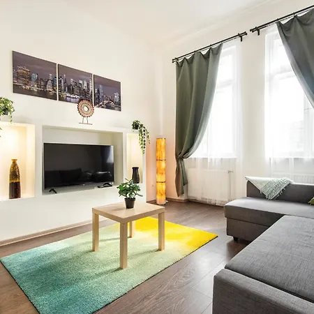 Simor 59 Spacious Location 公寓