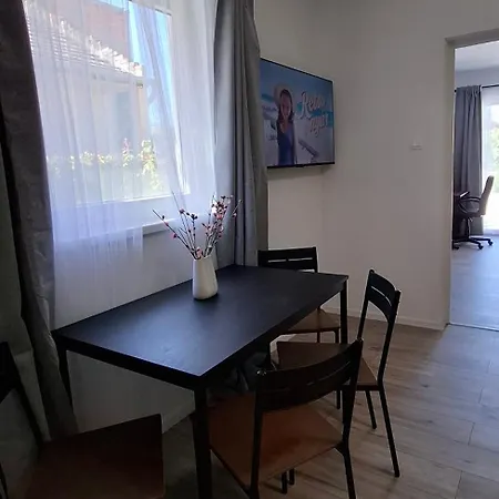 Simor 59 Spacious Location